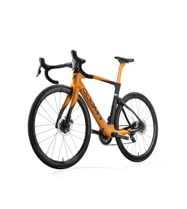 2022 Pinarello Dogma F Dura Ace Di2 Disc - Electro Orange