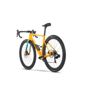 2023 BMC Kaius 01 THREE Road Bike