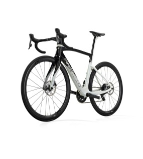2023 Pinarello F9 SRAM Red AXS Road Bike
