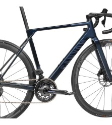 2025 Canyon Ultimate CF SLX 8 AXS Road Bike