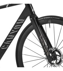 2025 Canyon Ultimate CFR Di2 Road Bike